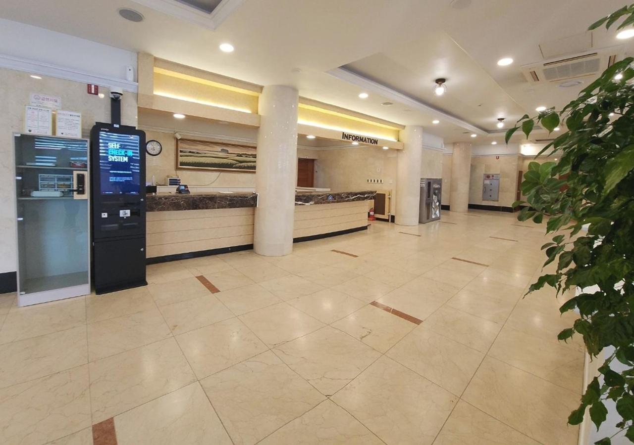 Jeju Parkside Tourist Hotel Exterior foto