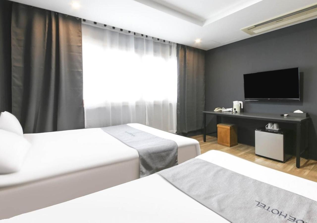 Jeju Parkside Tourist Hotel Exterior foto
